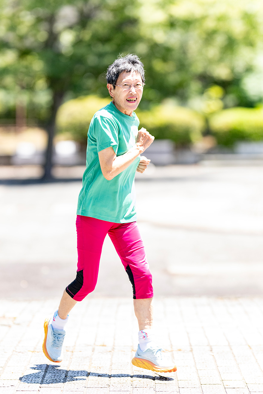 2024年度の全日本マラソンランキング女性85歳の部で1位になった新海さん（写真／小野口健太）
