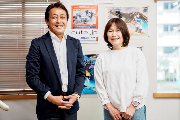 猛さんが経営する会社「Qute（キュート）」にて（写真／軍記ひろし）