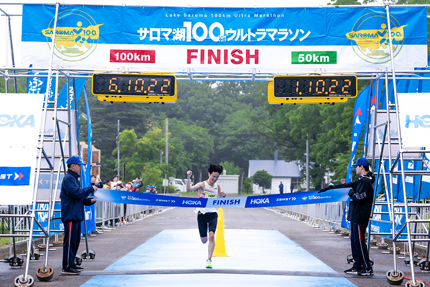 6時間10分23秒（速報値）で優勝した大江剛俊選手（写真／軍記ひろし）