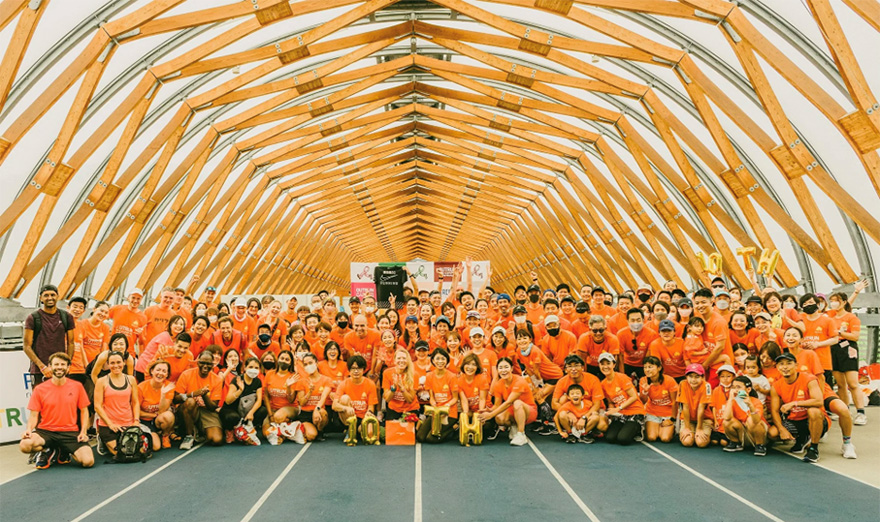 2022年のFREE10 Running。参加者はそれぞれ別の場所からスタートし、同じ時間にゴールへ集まった。