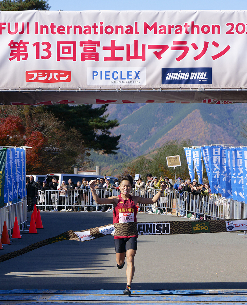 笑顔でフィニッシュする日野原さん