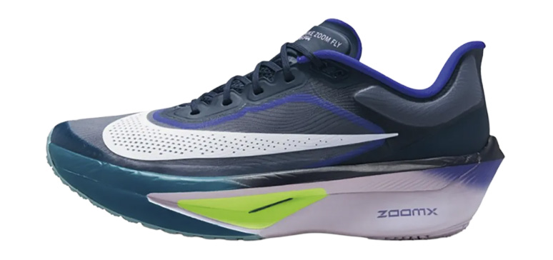NIKE ZOOM FLY 6　18,700円（税込）