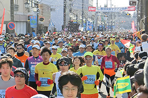 サブ4達成者は男性最多！ 男性43歳