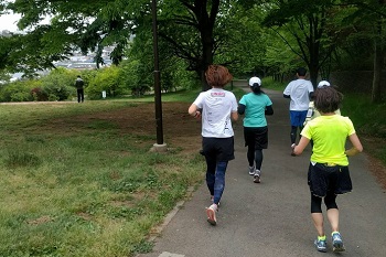 【地域情報】秋レースで結果を出すには夏場の練習が鍵を握る！基礎トレから走り込みまで東京・神宮外苑エリアのおすすめイベント（PR）