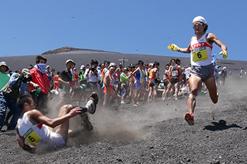 【週刊ランナーズ】「富士登山駅伝」、アールビーズチームは〝下りは度胸″を発揮できず！