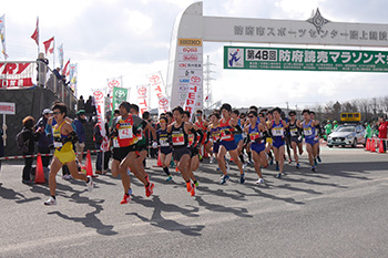 【週刊ランナーズ】平日夜ランは午後９時からでもフル2時間16分 実業団も恐れる（？）鹿児島の最強市民ランナー