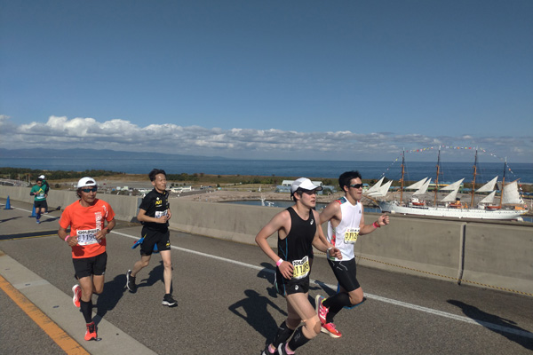 【速報】快晴の空の下、2年ぶりの富山マラソン開催！