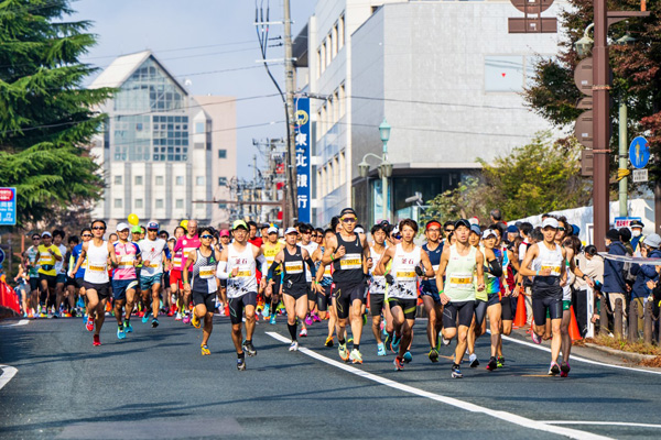 【速報】3年ぶり開催のいわて盛岡シティマラソン　ランナーズ編集部員が「脂質たっぷり朝食」で2位