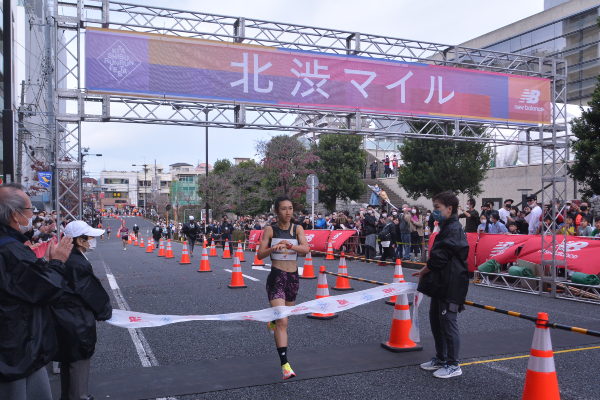 田中希実選手がハンデレースで熱走！　「北渋マイル」が開催