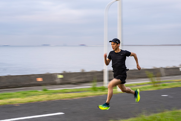 暑い夏は効率的に鍛える！　最短10分でできるケニア流「スピード走」