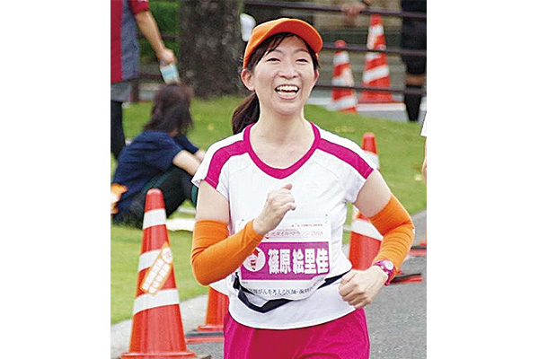 走って伝える、がん早期発見の大切さ がんサバイバー管理栄養士の挑戦
