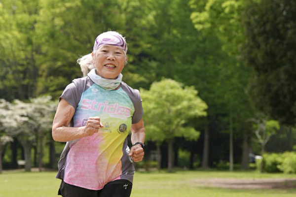 ◆プレミアム◆初マラソンは71歳の元書籍編集者 「ランニングは自分を耕して豊かにしてくれます」