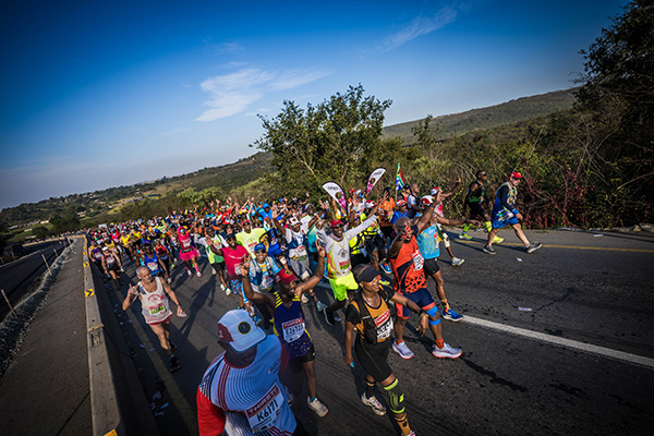 ◆プレミアム◆2万人が85km以上を駆け抜ける！　世界最大最古のウルトラマラソン コムラッズマラソン①