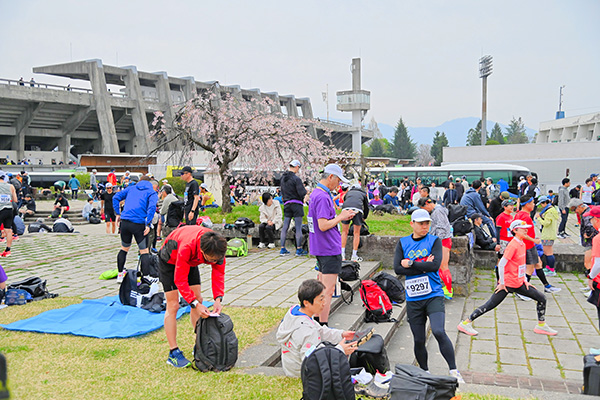 脳疲労の研究者が語る「レース直前はスマホを置いてボーっと過ごすのが一番」