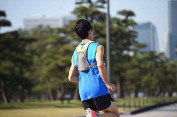 【ショップ通信】纏うように背負うベストバッグで揺れるストレスを解消!