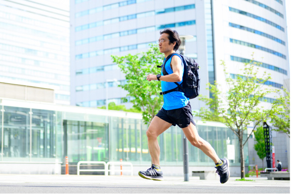 【ショップ通信】通勤ランで”サロマンブルー”達成のTVマン登場！