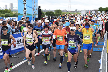 【週刊ランナーズ】猛暑の柴又100Ｋ　川内優輝選手の弟「鮮輝」が優勝！