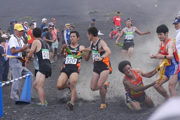 「富士登山駅伝」に挑む女性ランナーは小学校教員のウルトラランナー