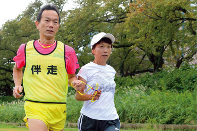 東京パラで視覚障害の66歳女性が3時間29分！　西島美保子さん（66歳）