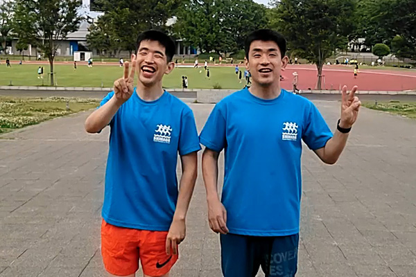 フルマラソンと10kmに初挑戦　ともに完走を果たした重度知的障害の兄弟