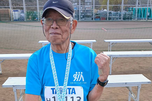 「フルは毎年の体力測定」87歳元テレビマンが、年30レースに出場し続ける理由