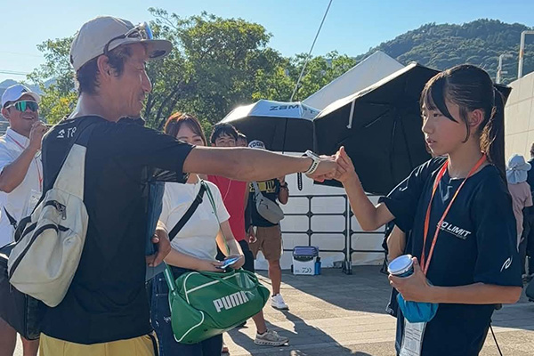 全国中学女子1500m優勝の高橋さん 24時間走優勝者・ウルトラランナーの父が指導