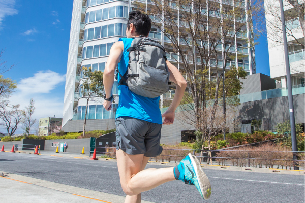 通勤ランや仕事に使えるビズパック20L。ランナーの声が続々到着！